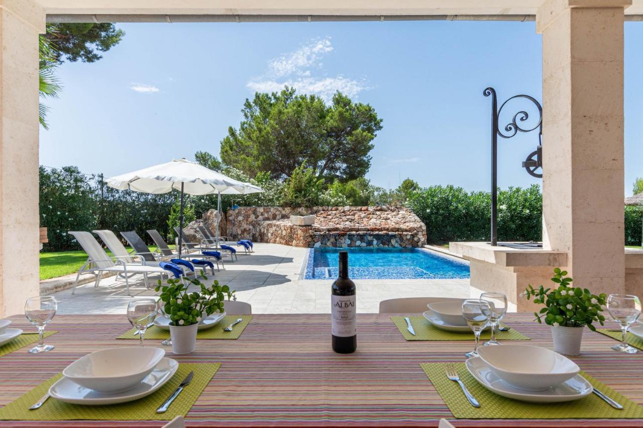 Villa Yourhouse Romani *