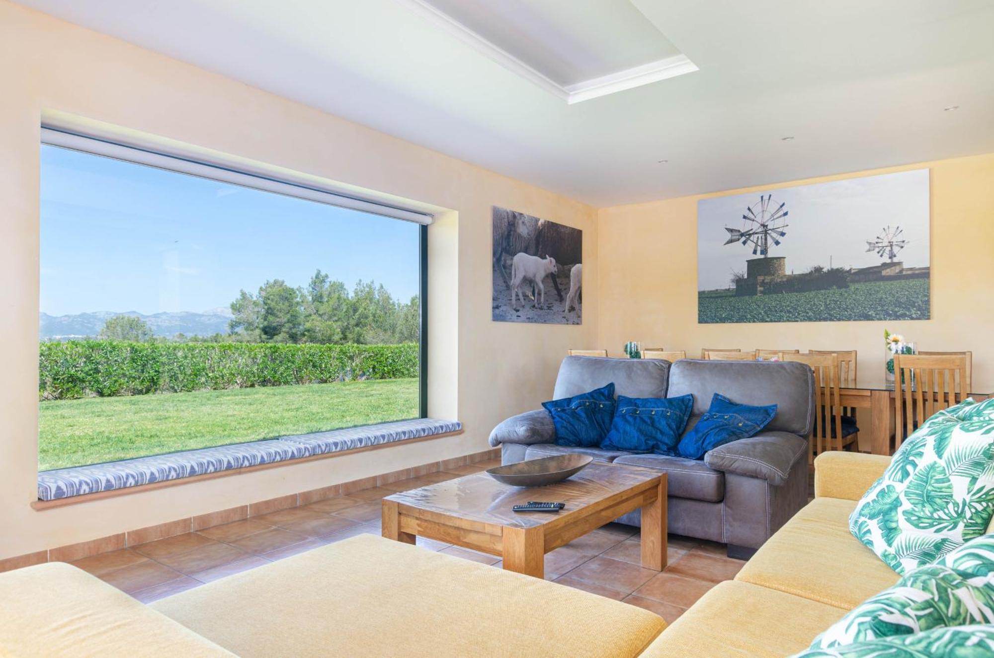 Yourhouse Romani Muro