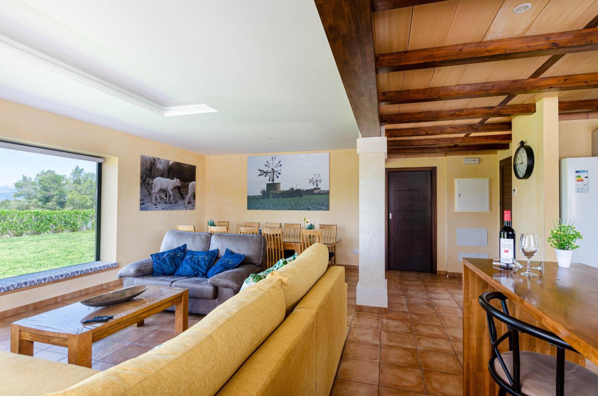 Villa Yourhouse Romani *