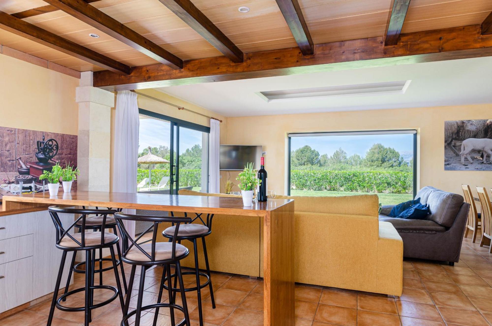 Yourhouse Romani Muro